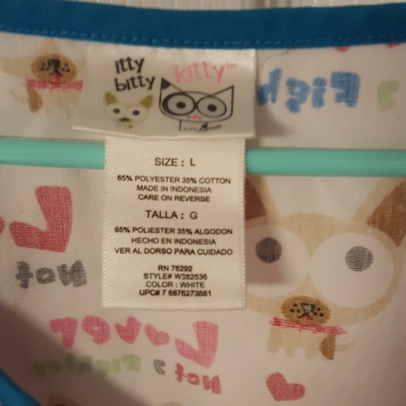 Chihuahua Dog Scrub Top - Picture 2 of 3